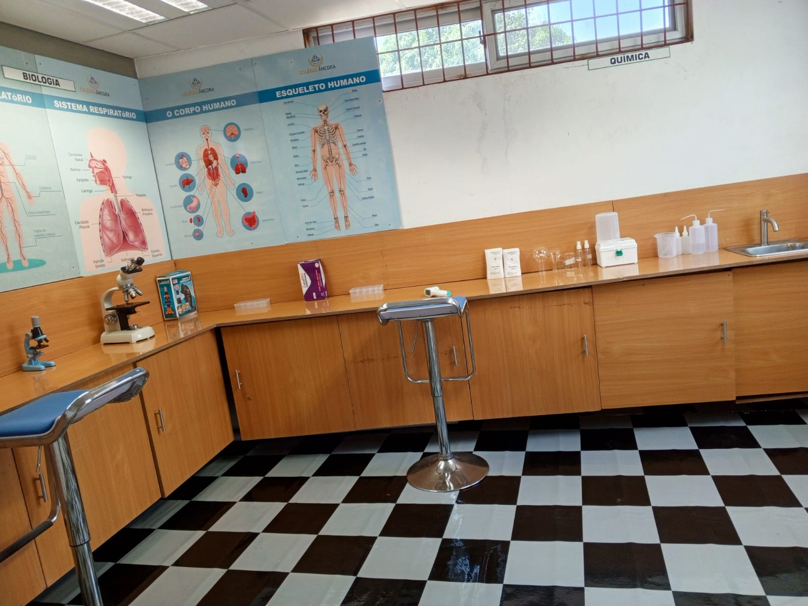 Laboratório de Ciências